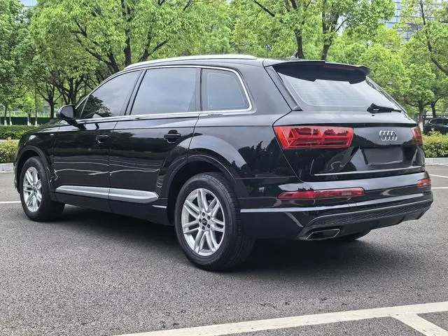 Audi Audi Q7 40 TFSI comfort type
