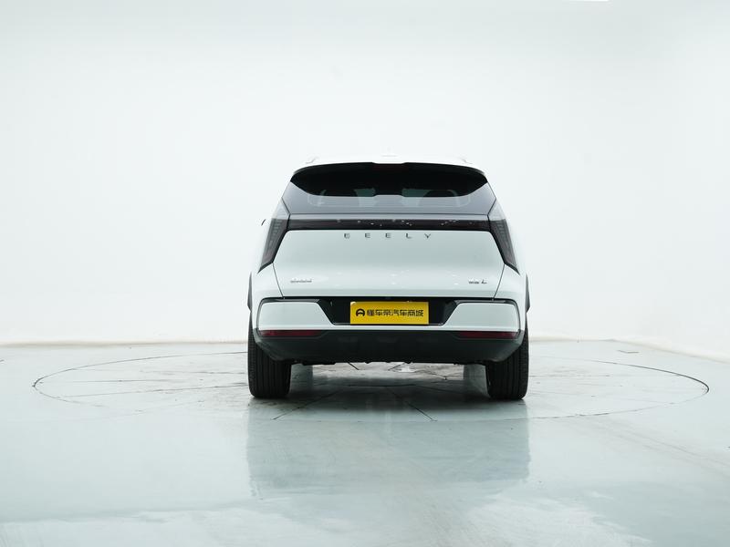 Geely Boyue L 2025