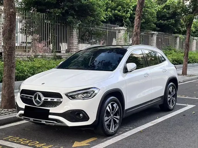 Mercedes-Benz Mercedes-Benz GLA GLA 200
