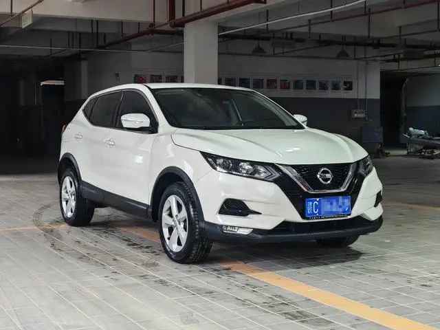 Nissan Qashqai 2.0 L XV Smart Edition