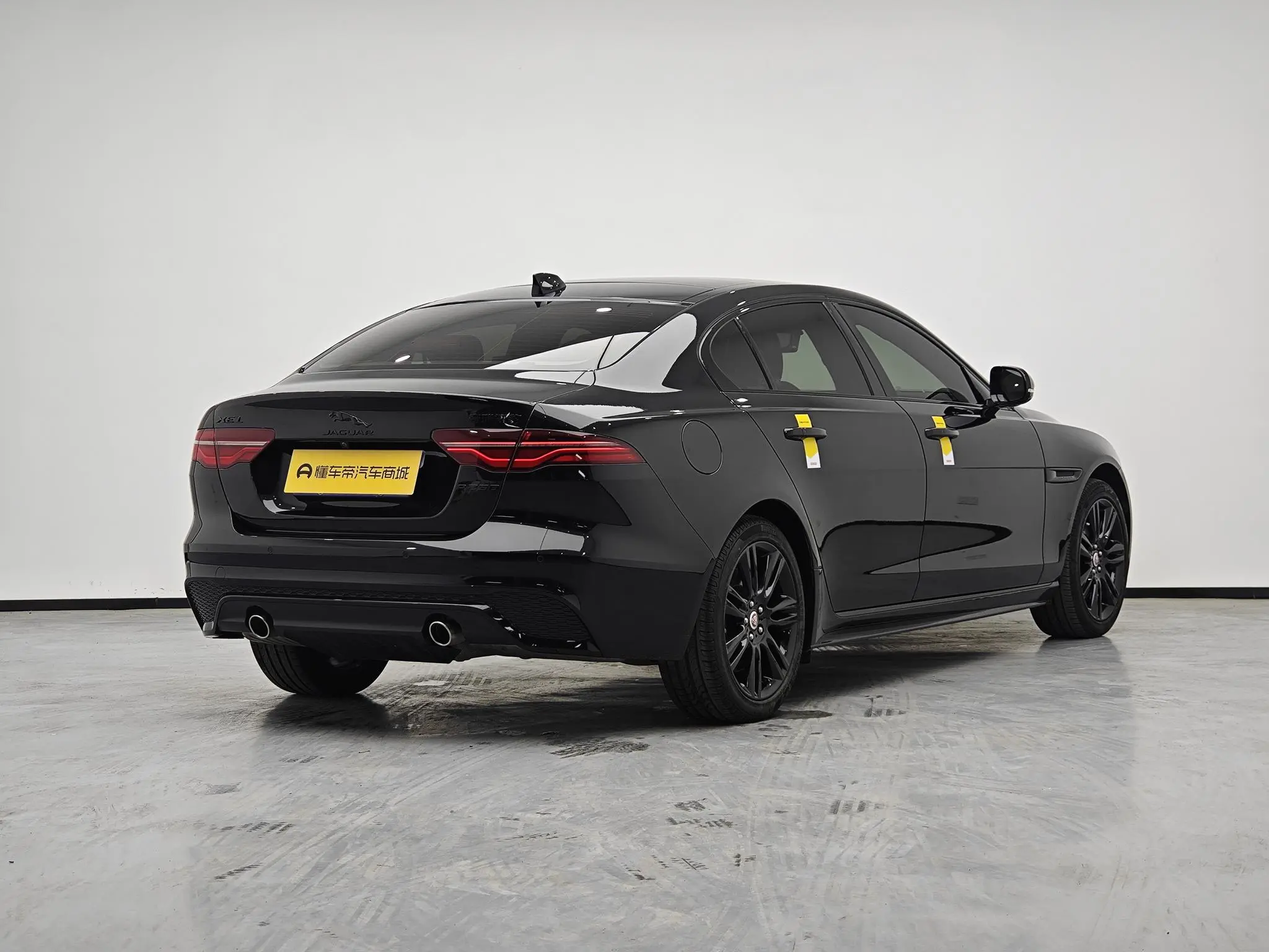 Jaguar Jaguar XEL 2.0T 250PS Yao Black Sports Edition