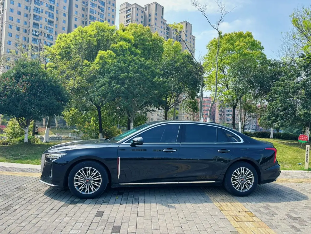 Hongqi Hongqi H5 2.0T Automatic Smart Union Flag Enjoy Edition