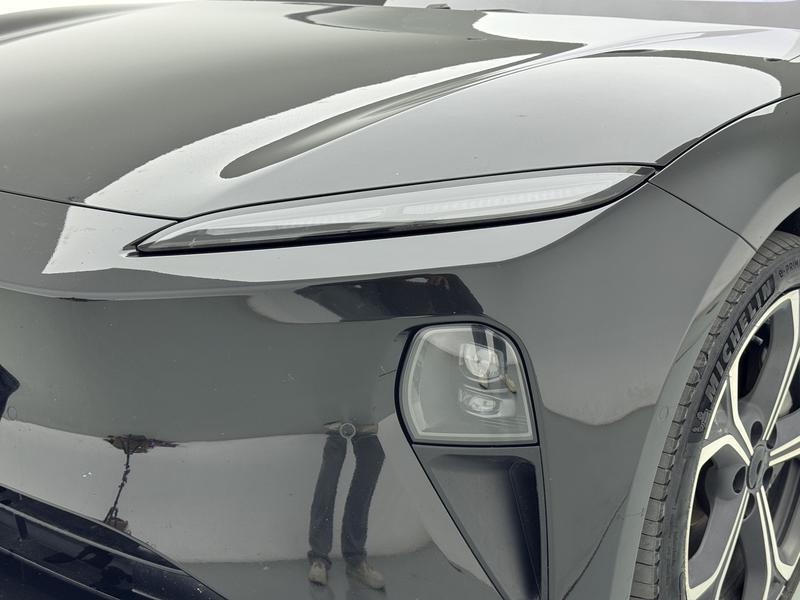 NIO NIO ET5 2024