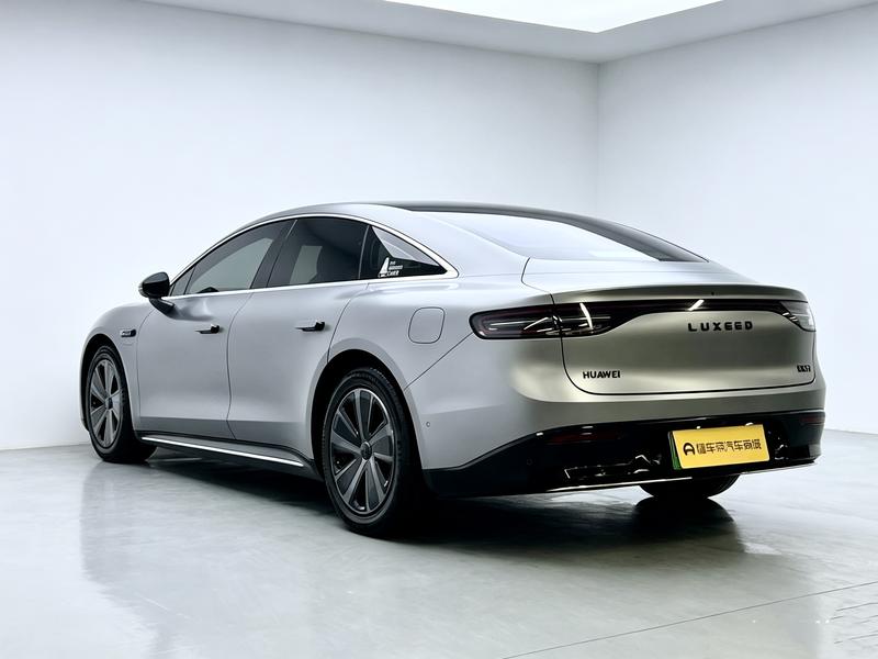 Luxeed Zhijie S7 2024