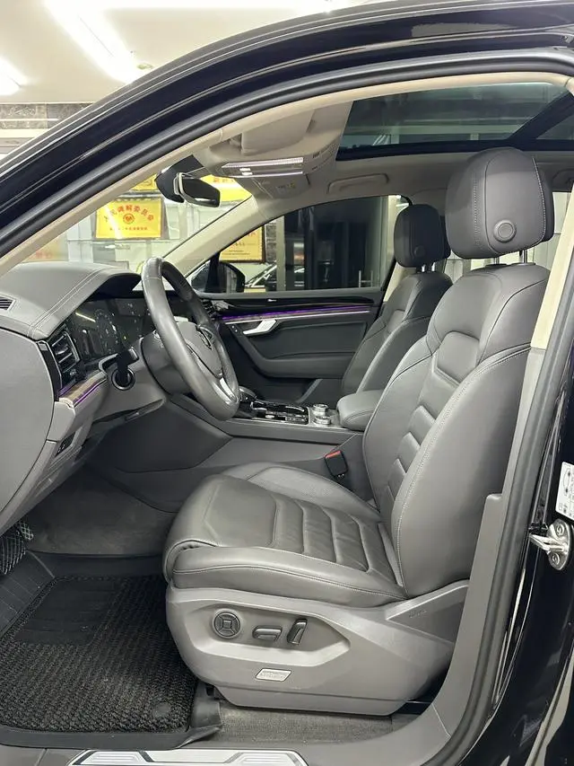 Volkswagen Touareg 2.0 TSI Ruiyi Edition Country VI