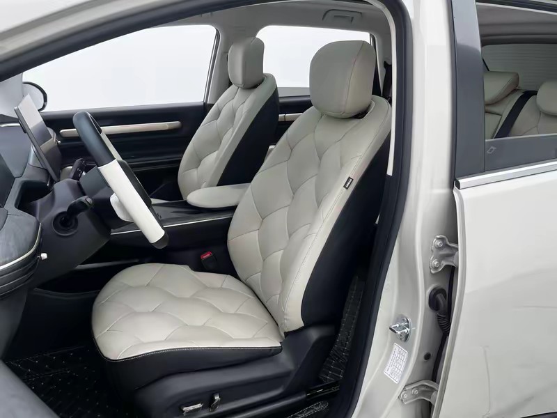 Baojun Yunduo 2023