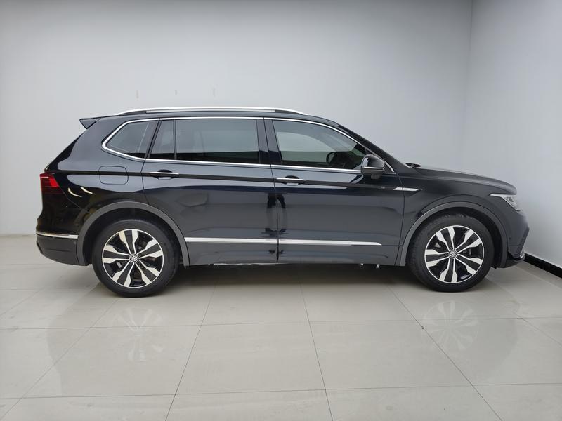 Volkswagen Tiguan L 2022