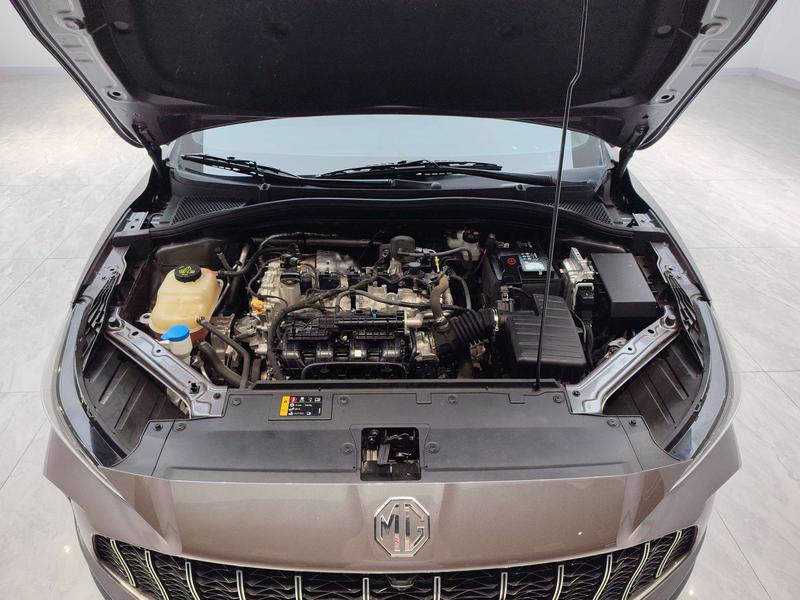 MG MG5 2025