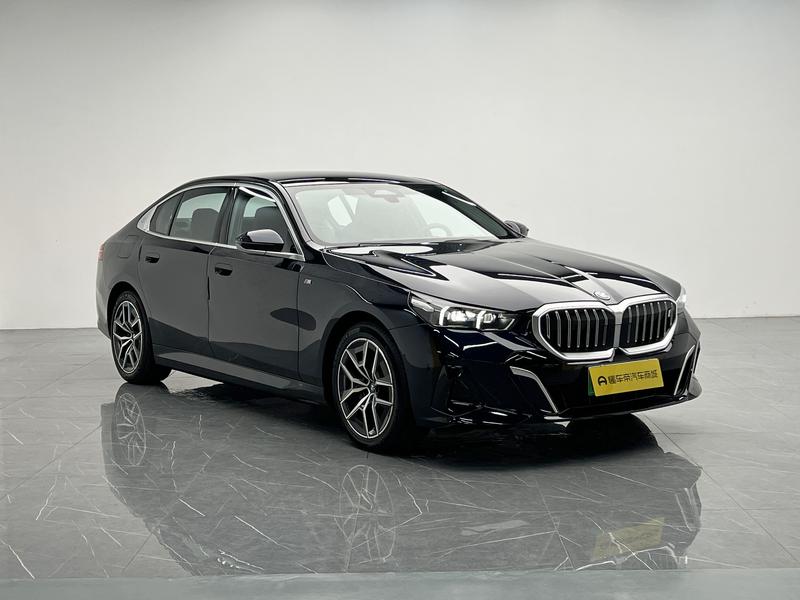 BMW BMW i5 2024