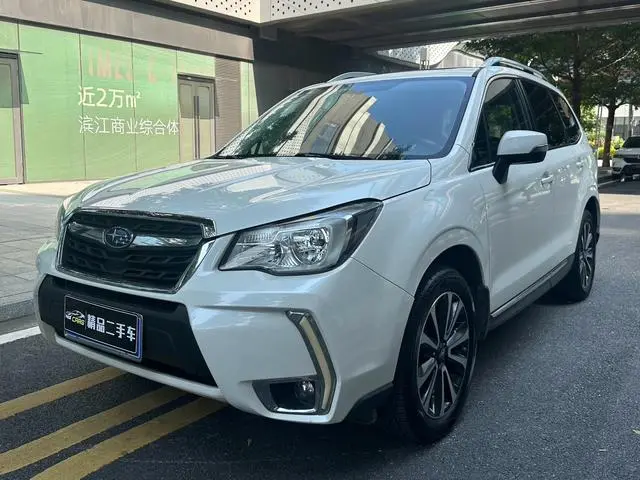Subaru FORESTER Forester 2.0i Fashion Navigation Version
