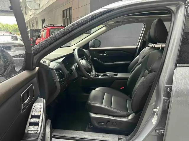 Nissan Qijun VC-Turbo 300 CVT 2WD Deluxe Edition