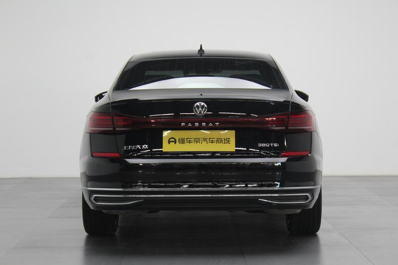 Volkswagen Passat 2024