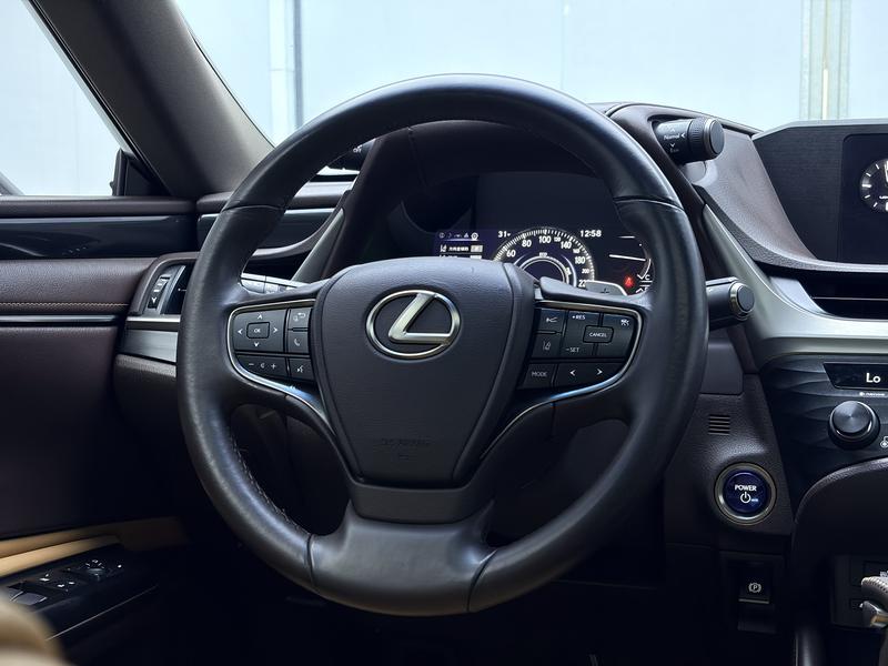 Lexus Lexus ES 2018