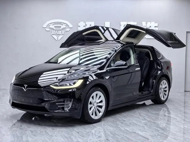 Tesla Model X 90D
