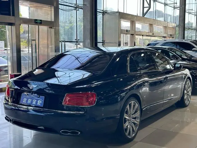 Bentley Flying 4.0T V8 Standard Edition