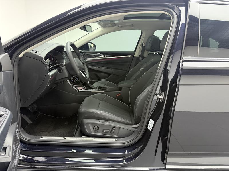 Volkswagen Passat 2024