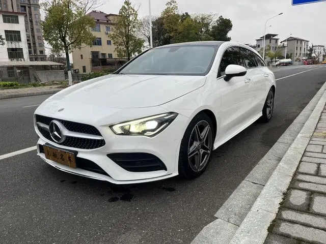 Mercedes-Benz Mercedes-Benz CLA CLA 200 five-door hunting sports car