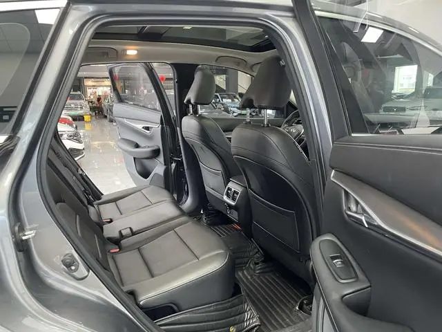 Infiniti Infiniti QX50 2.0T two-wheel drive Elite edition