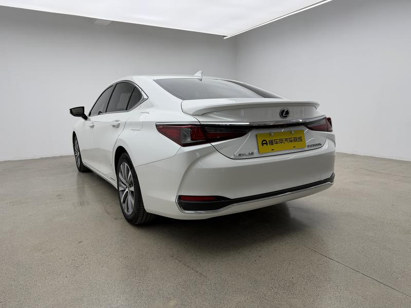 Lexus Lexus ES 2018