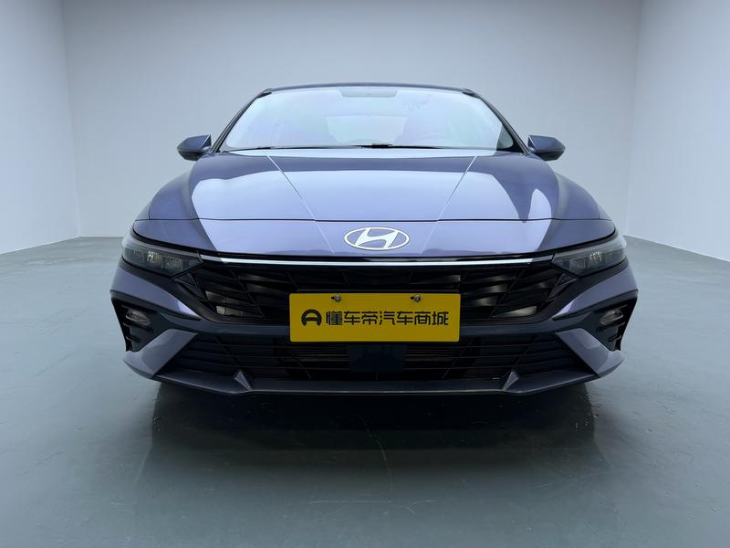 Hyundai Elantra 2023