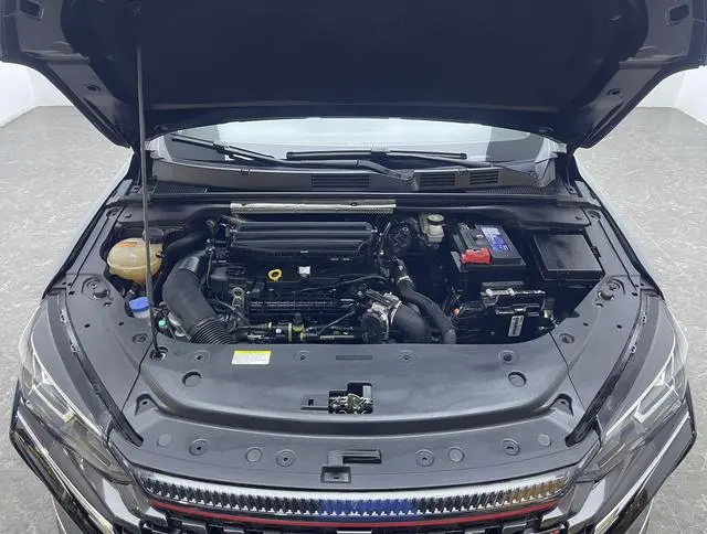 Dongfeng Fengshen Yi Hyun MAX 1.5T Super Cool Trendy Dad Version