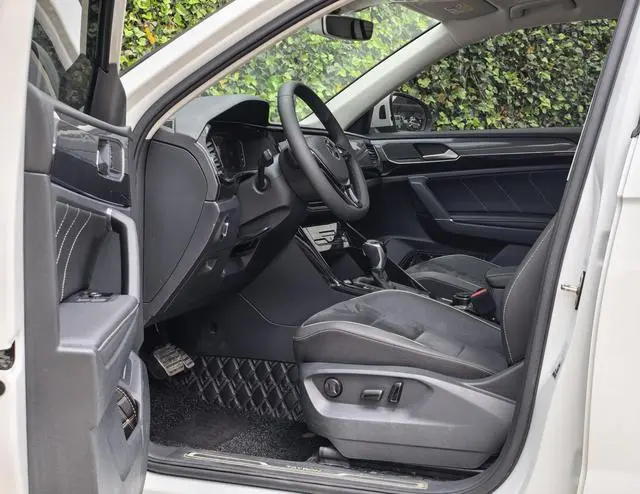 Volkswagen Tanyue 380TSI four-wheel drive luxury Zhilian Edition Pro