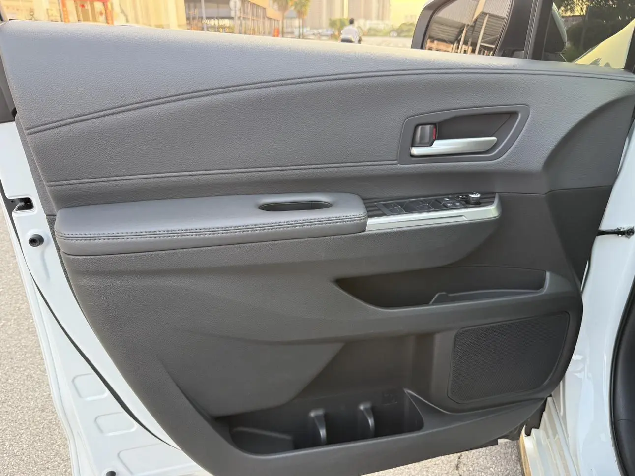 TOYOTA Saina Dual engine 2.5L Premium Edition
