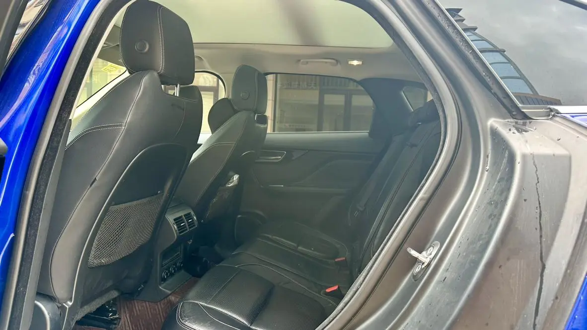 Jaguar Jaguar F-PACE 3.0 SC four-wheel drive R-Sport sports version