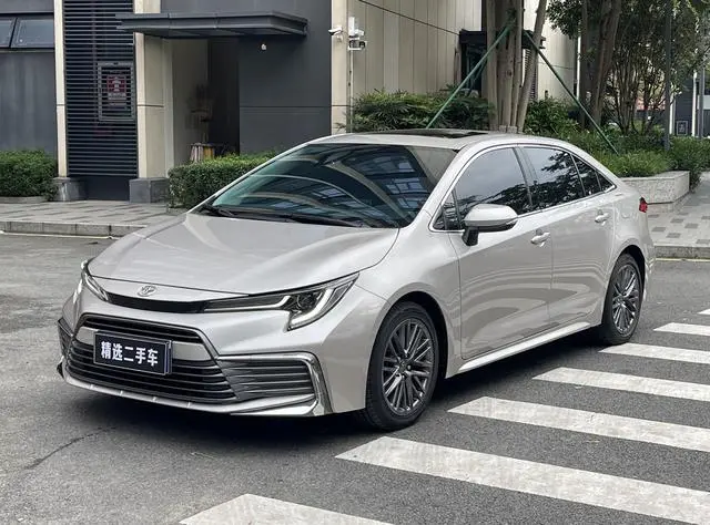 TOYOTA Ling Shang 2.0L Deluxe Edition