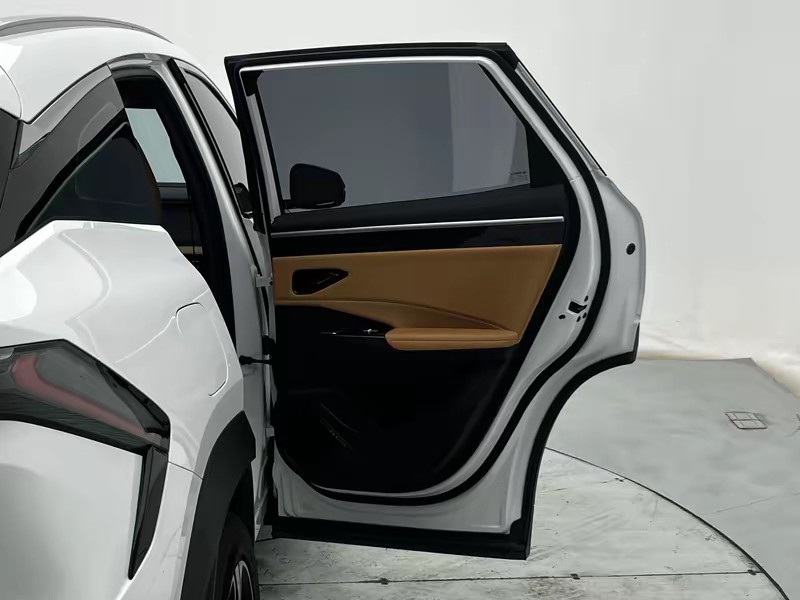 Geely Galaxy Galaxy L7 2024