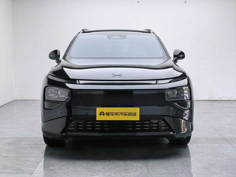 XPeng Xiaopeng G9 2025