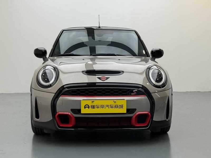 MINI MINI 2023