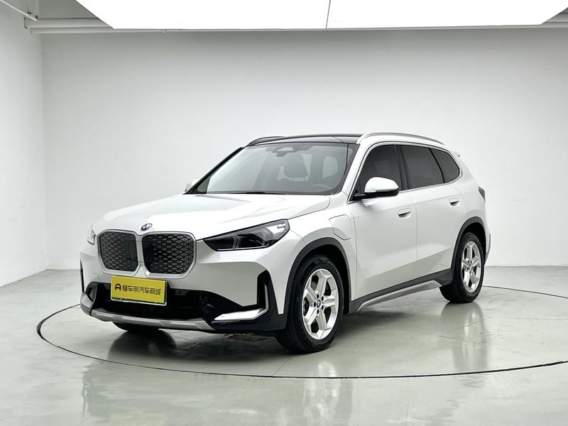 BMW BMW iX1 2024