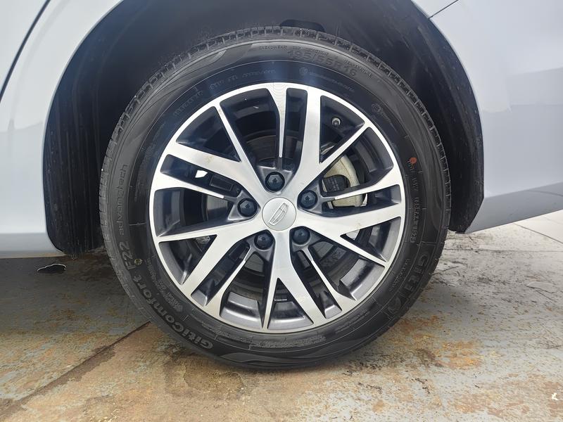 Geely Emgrand 2023