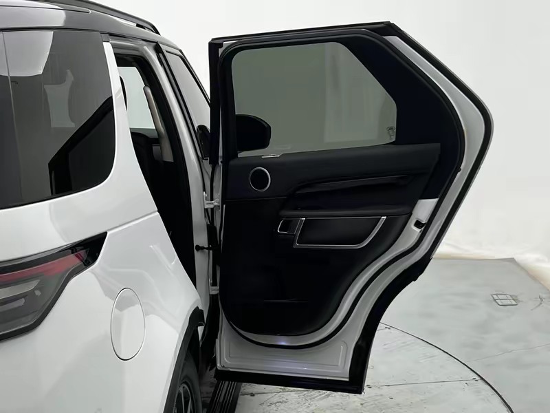 Land Rover discover 2018