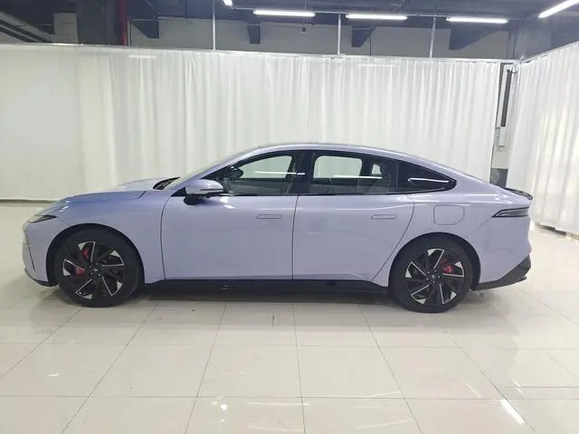 Dongfeng eπ eπ007 Pure electric 530Pro version