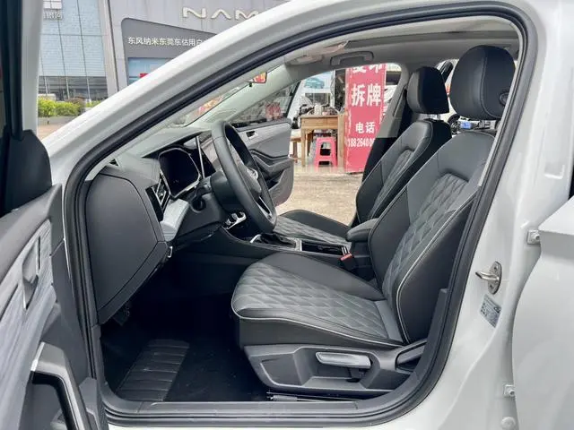 Volkswagen Sagitar 300TSI DSG Beyond Edition