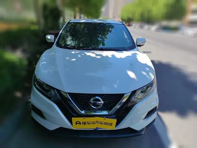 Nissan Qashqai 2.0 L XV Smart Edition