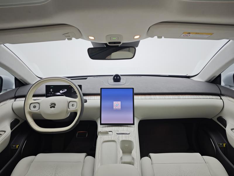NIO NIO ET7 2021