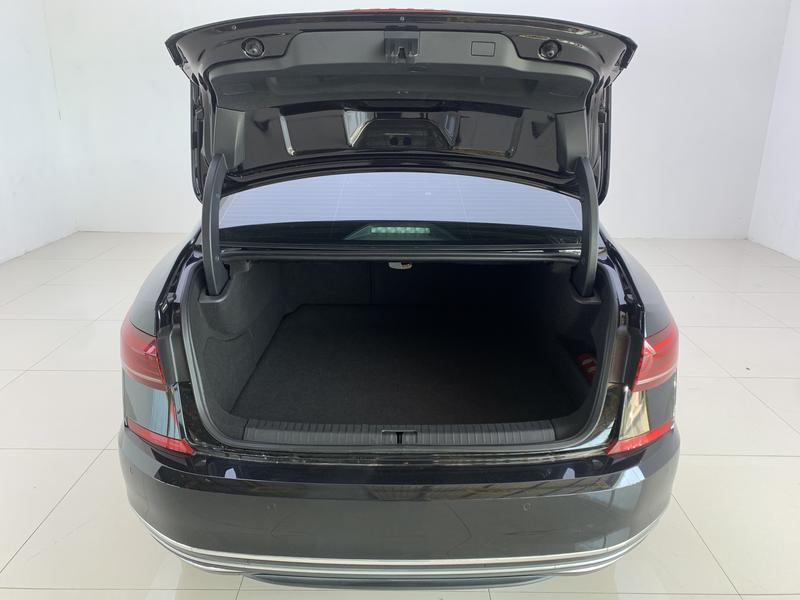 Volkswagen Passat PHEV 2022