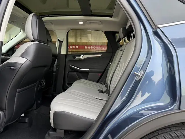 Ford Ruiji EcoBoost 245 two-wheel drive Yaoxiang model