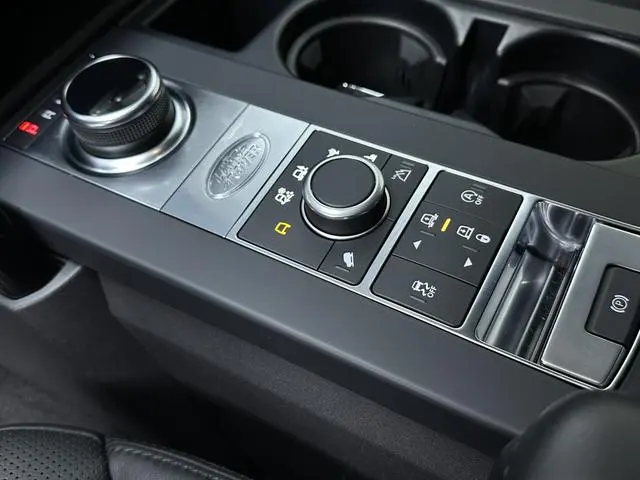Land Rover discover 3.0 V6 SE