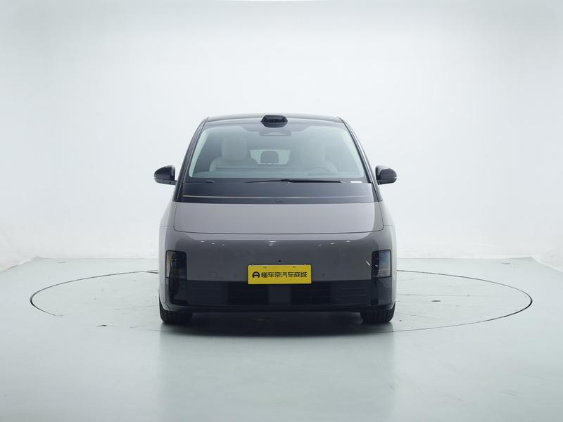 Li Auto Ideal MEGA 2024