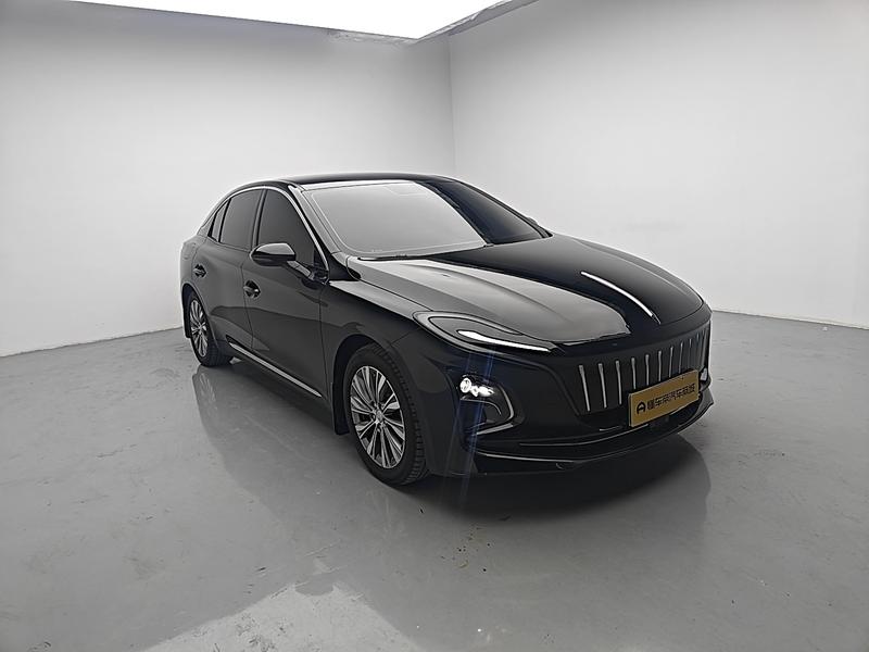 Hongqi Hongqi E-QM5 2024