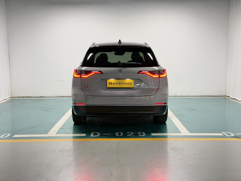 NIO NIO ES8 2020