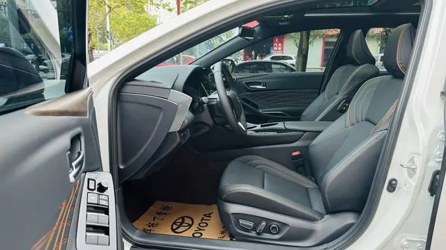 TOYOTA Asian dragon 2.0L CVT Deluxe Edition