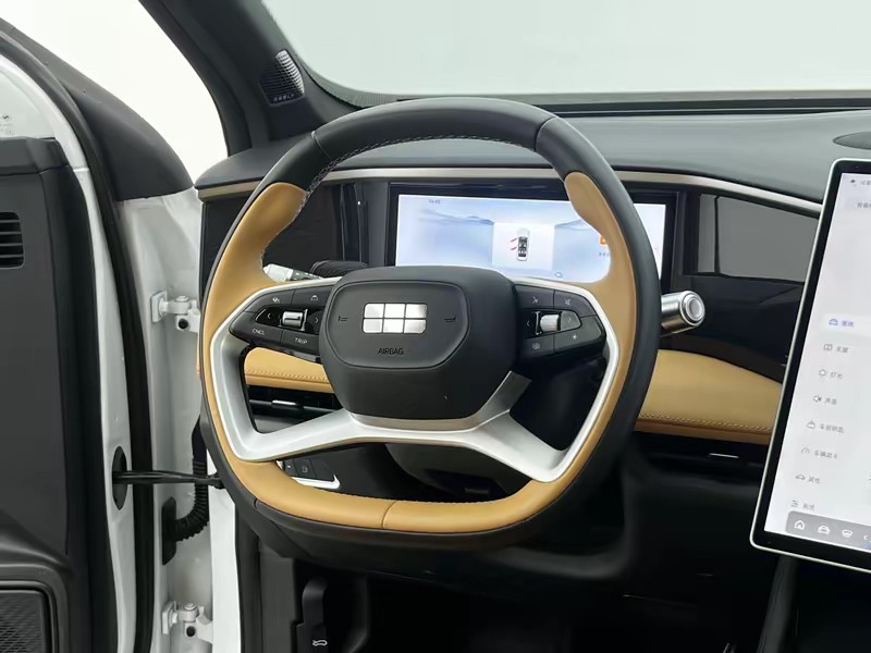 Geely Galaxy Galaxy L7 2024