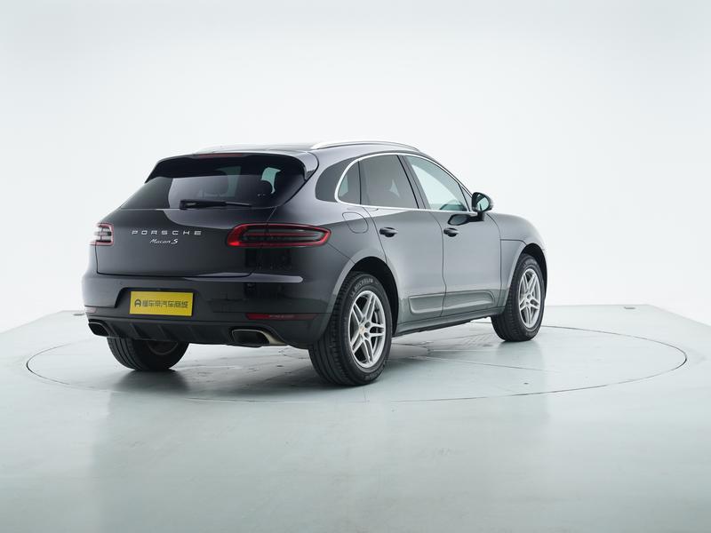 Porsche Macan 2016