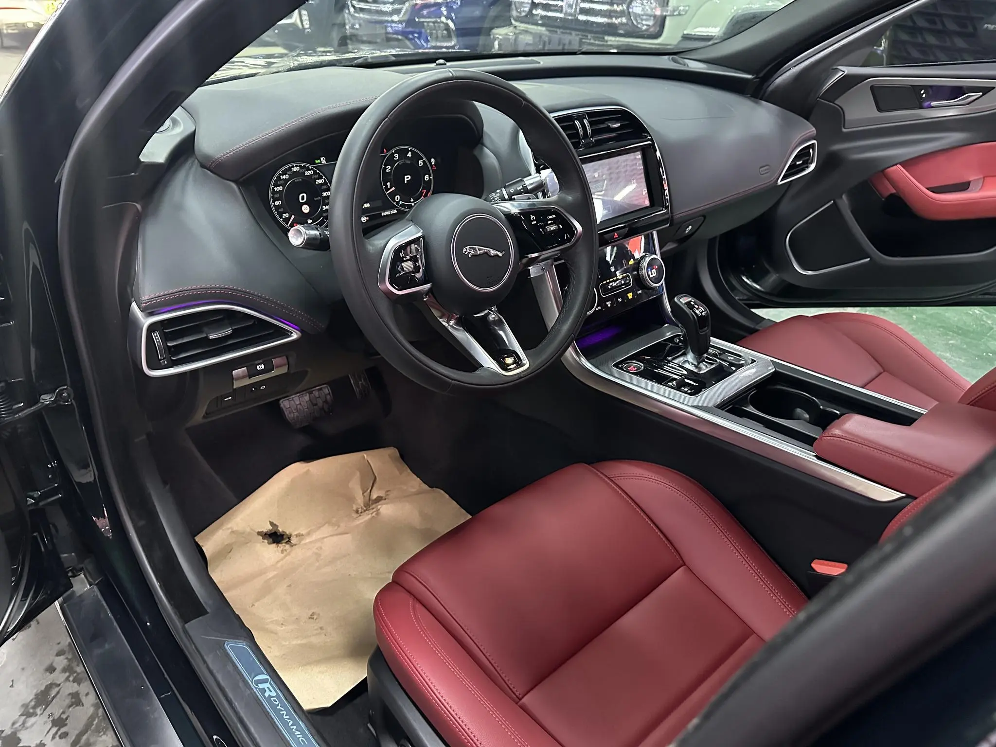 Jaguar Jaguar XEL 2.0T 250PS R-DYNAMIC S Enterprising Sports Edition