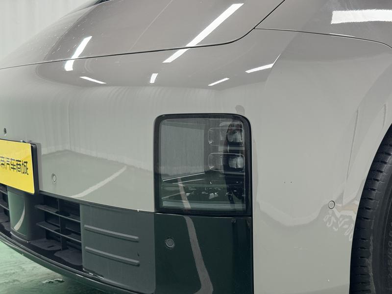 Li Auto Ideal MEGA 2024